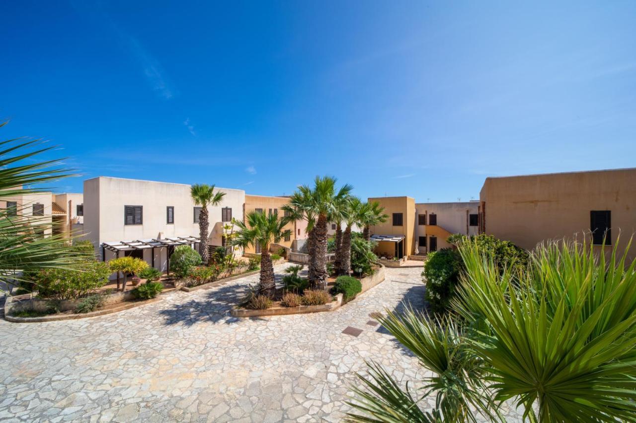 Elimi Favignana Apartments - Residence in città Extérieur photo